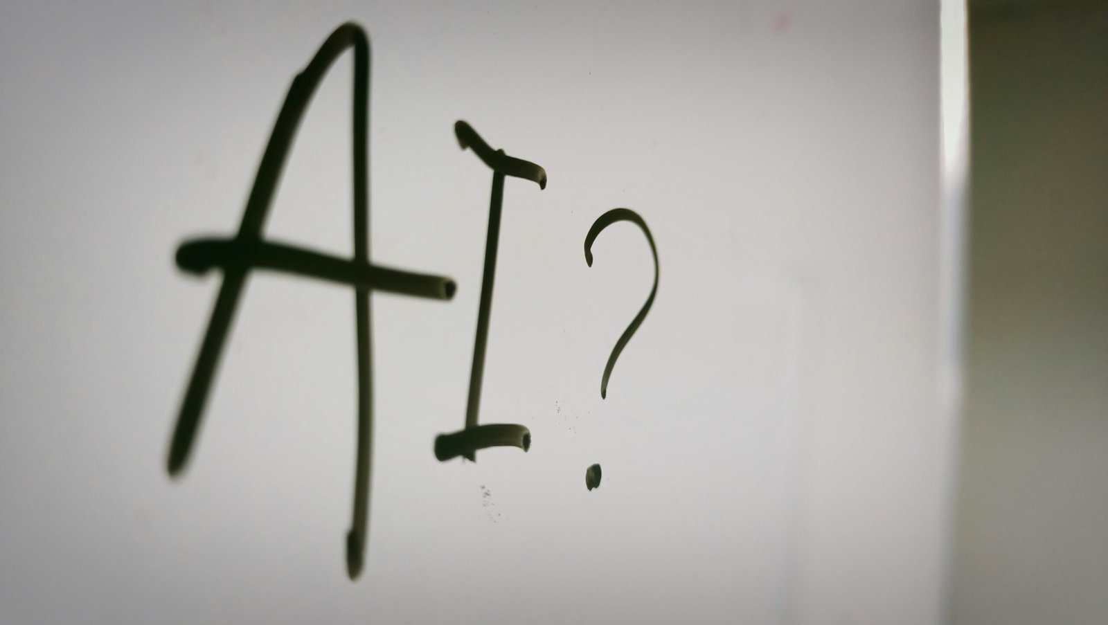 5 Client Expectations Freelancers Must Meet When Using AI